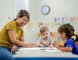 How to Choose Between ABA Therapy and a Special Needs School (2026)