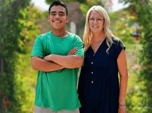 Laradon participant and staff member outdoors