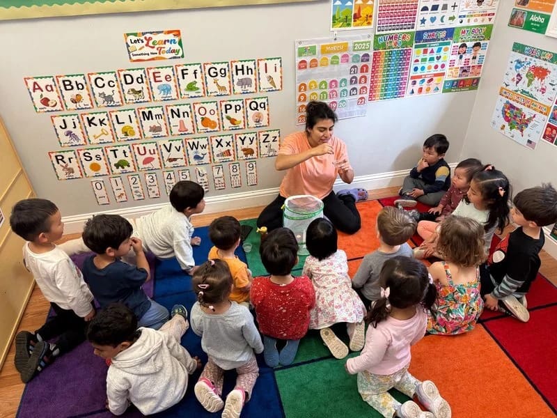 Kids Konnect teacher leading a preschool classroom lesson
