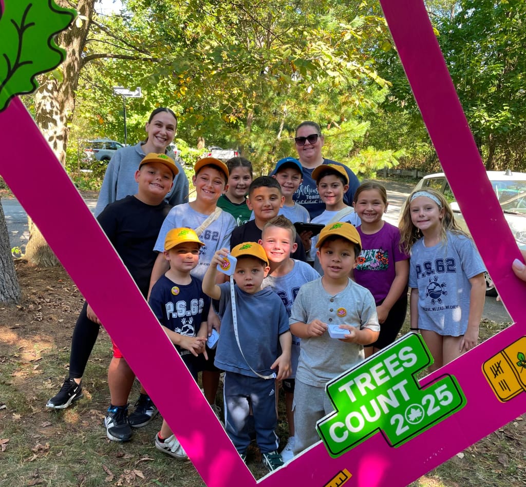 Kathleen Grimm School students on an outdoor field trip