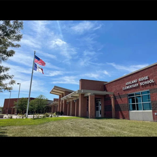Ashland Ridge Elementary School in Ankeny: Ashland Ridge Elementary School campus entrance.