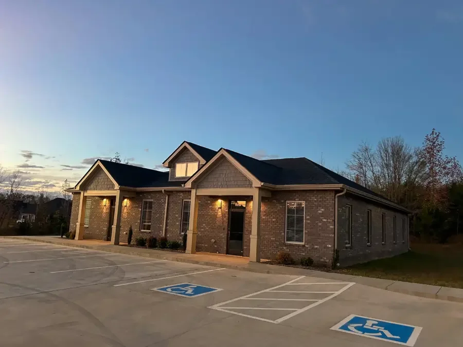 Accessible parking and entrance at the Golden Steps ABA Clarksville Townsend center